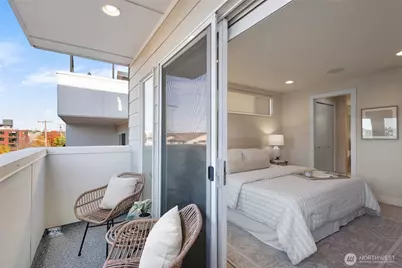 2212 Franklin Avenue E #B, Seattle, WA 98102 - Photo 10