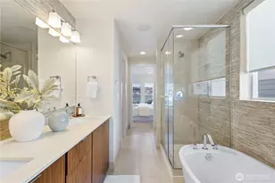 2212 Franklin Ave E, Seattle, WA 98102 - Photo 12