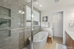 2212 Franklin Ave E, Seattle, WA 98102 - Photo 14