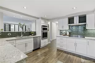 2100 3rd Ave, Seattle, WA 98121 - Photo 18