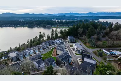 139 Blackfish Court, Bremerton, WA 98310 - Photo 2