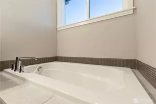 139 Blackfish Ct, Bremerton, WA 98310 - Photo 22