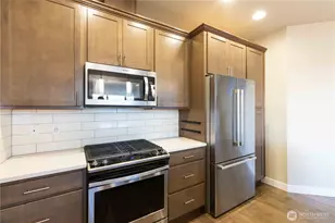 139 Blackfish Ct, Bremerton, WA 98310 - Photo 12