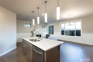 139 Blackfish Ct, Bremerton, WA 98310 - Photo 8