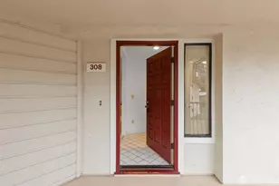 9920 NE 119th St, Kirkland, WA 98034 - Photo 4