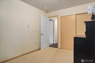 5589 Lakemont Blvd SE, Bellevue, WA 98006 - Photo 10