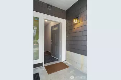 5589 Lakemont Boulevard SE #1702, Bellevue, WA 98006 - Photo 16