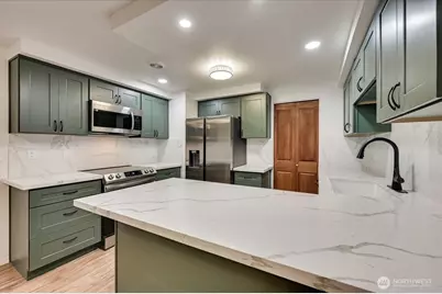 12712 NE 120th Street #G1, Kirkland, WA 98034 - Photo 14