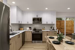 1109 26th Ave, Seattle, WA 98122 - Photo 8