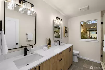 1109 26th Avenue, Seattle, WA 98122 - Photo 10