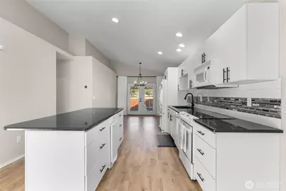 16408 Cascadian Avenue SE, Yelm, WA 98597 - Photo 10