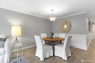 321 10th Ave S, Seattle, WA 98104 - Photo 4