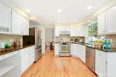 6405 154th Street SE, Snohomish, WA 98296 - Photo 10