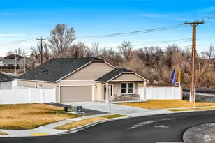 502 N Montana St, Moses Lake, WA 98837 - Photo 2