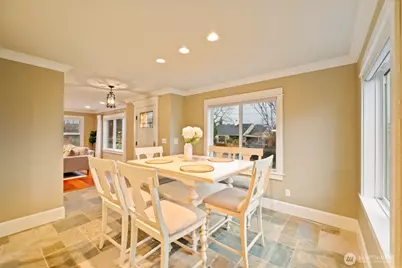 3416 38th Avenue W, Seattle, WA 98199 - Photo 6