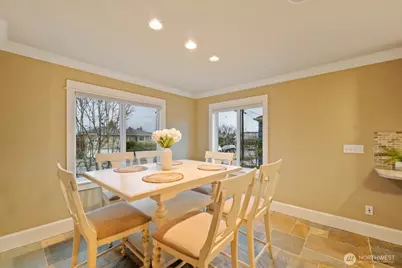 3416 38th Avenue W, Seattle, WA 98199 - Photo 8