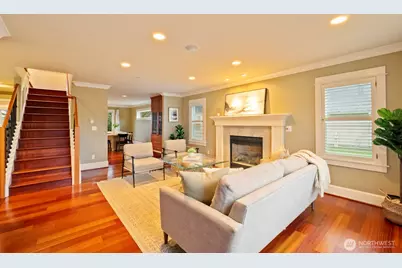 3416 38th Avenue W, Seattle, WA 98199 - Photo 4