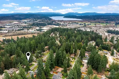 9010 172nd Avenue NE, Redmond, WA 98052 - Photo 2