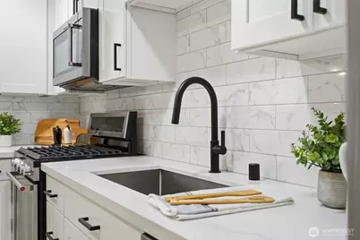 11024 SE 27th Place, Bellevue, WA 98004 - Photo 18