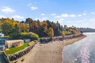 2711 Day Island Blvd W, University Place, WA 98466 - Photo 2