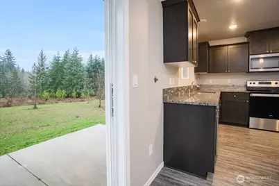 981 Schaffran Road, Castle Rock, WA 98611 - Photo 8