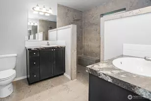 981 Schaffran Rd, Castle Rock, WA 98611 - Photo 12