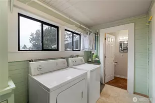 411 7th St NW, Puyallup, WA 98371 - Photo 12