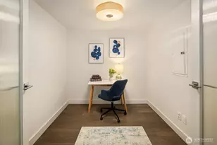 588 Bell St, Seattle, WA 98121 - Photo 22