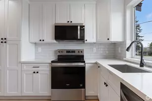 3205 19th St, Everett, WA 98201 - Photo 6