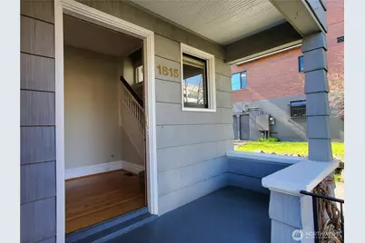 1815 E Roy Street, Seattle, WA 98112 - Photo 2