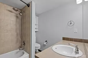 905 Cherry St, Seattle, WA 98104 - Photo 12