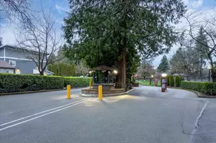 11019 B Glen Acres Dr S, Seattle, WA 98168 - Photo 4