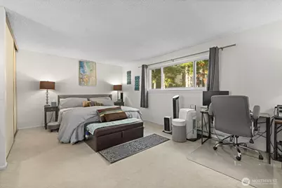 13321 15th Avenue NE #D5, Seattle, WA 98125 - Photo 18