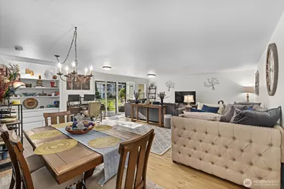 13321 15th Avenue NE #D5, Seattle, WA 98125 - Photo 6