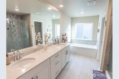 17622 Crossing Drive E, Puyallup, WA 98374 - Photo 12