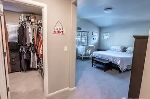 17622 Crossing Dr E, Puyallup, WA 98374 - Photo 12