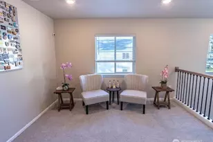 17622 Crossing Dr E, Puyallup, WA 98374 - Photo 16