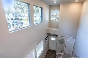 17622 Crossing Dr E, Puyallup, WA 98374 - Photo 28