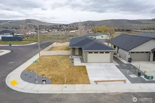 915 Ivy Street NE, Ephrata, WA 98823 - Photo 4