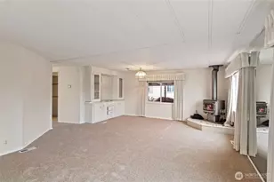 145 Sereno Cir Dr, Bremerton, WA 98312 - Photo 2