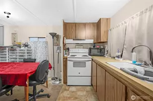 5900 64th St NE, Marysville, WA 98270 - Photo 10