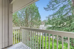 14547 NE 40th St, Bellevue, WA 98007 - Photo 26