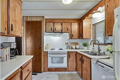 151 Sereno Circle Drive, Bremerton, WA 98312 - Photo 8