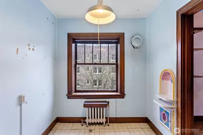 1631 16th Ave #303, Seattle, WA 98122 - Photo 6