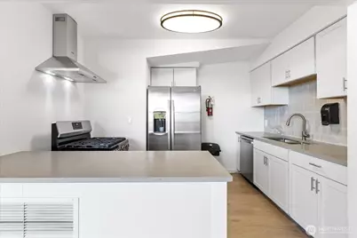 14322 Admirality Way #31, Lynnwood, WA 98087 - Photo 40