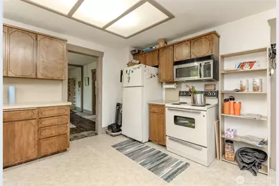 6845 S Clement Avenue, Tacoma, WA 98409 - Photo 10