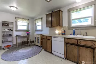 6845 S Clement Ave, Tacoma, WA 98409 - Photo 12