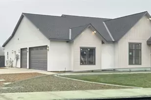 511 SW 12th, College Place, WA 99324 - Photo 4