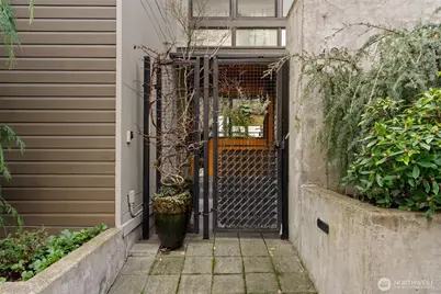408 6th Avenue, Tacoma, WA 98402 - Photo 8