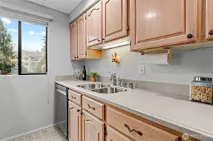 12729 NE 144th St, Kirkland, WA 98034 - Photo 12